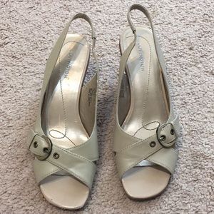 Covington sandal size 7.5